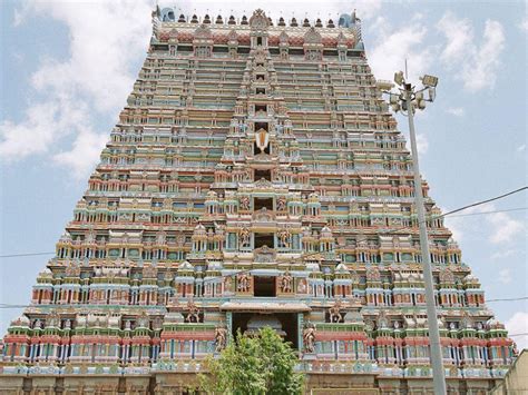 Srirangam Temple. Located in Srirangam, Tiruchirappalli, Tamil Nadu, the Srirangam Temple is a Hindu shrine to the god Sri Ranganathar. Considered a holy site for devotees of Vishnu, it is among the most significant places of worship in the world. Some of the alternative names for the Srirangam Temple are the Ranganathaswamy Temple, the …